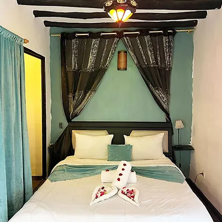 Riad Lazord De Marrakech Entier Marrakesh Exterior photo